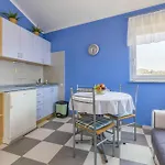 Holiday Homes In Selce 41669