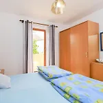 Awesome Apartment In Mali Losinj With Wi-Fi