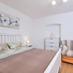 Awesome Apartment In Mali Losinj With Wi-Fi