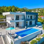Villa Ziganto With A View Of The Kvarner Bay