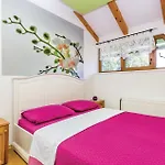 3 Bedroom Nice Home In Moravice