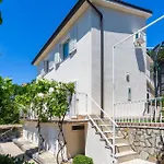 4 Bedroom Stunning Home In Omisalj
