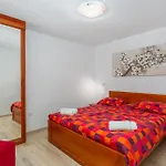 4 Bedroom Stunning Home In Omisalj