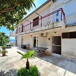 Apartments Tortuga