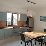 Apartment Maro And Studio Nora