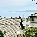 Luxury Apartment Ivone With Balcony And Garden