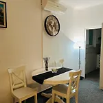 Whole House Forest-Yard And Bbq, Private Parking