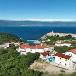 Villa Maestral