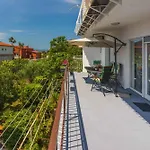 Apartment In Crikvenica 45074