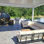 Cassiopeia - Seaside Retreat
