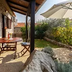 Nice Apartment In Omisalj With Wifi