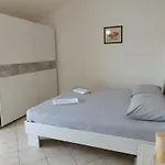 Apartments For Families With Children Kampor, Rab - 15144