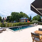 Curicta Design Apartments