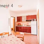 Apartment In Lopar With Sea View, Loggia, Air Conditioning, W-Lan