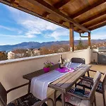 Gorgeous Apartment In Rijeka With Kitchen