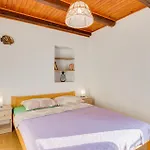 2 Bedroom Nice Apartment In Stara Baska
