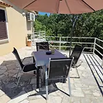 Pinezici Apartman Niccole