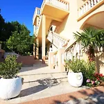 Two-Bedroom Apartment Crikvenica Near Sea 6