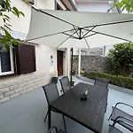 Holliday House Klostar