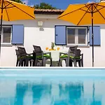 Villa Aurora