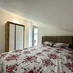 Apartment In Jadranovo 51054