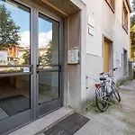 Sugar Palace Apartment