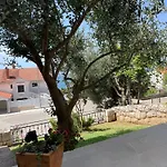 Mirela 2