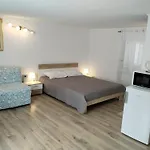 Apartments Nevija