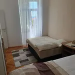 Apartment Sandra 2+2 ***