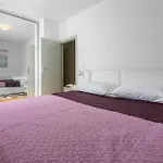 Apartment In Crikvenica 41684