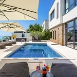 Lovely Home In Opatija With Wifi