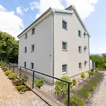 Apartment Kristina By El-Pi Tours