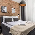 Molo Longo - Central Apartments & Rooms