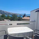 Apartment Zarok 2