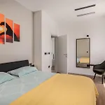 Amazing Apartment In Icici With Kitchen