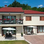 Apartments Silvi