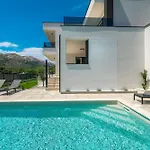 Villa Marina With A Pool
