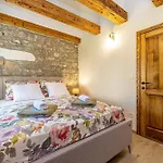 Holiday House Rural Home Frane