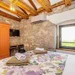 Holiday House Rural Home Frane