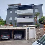 Apartments Skoljka