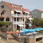 Apartment Fuer 2 Persmit Balkon