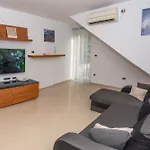 Maver Apartment