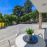 Apartments Podvezanec