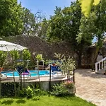 Holiday Home Meja Private Pool- Happy Rentals