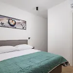 Apartmani Vila Mara M 2 I M 3 Heated Pool