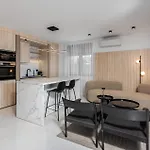 Cozy Apartment In Novi Vinodolski With Wifi