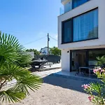 Beautiful Apartment In Malinska With Wifi