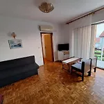 Apartment Crikvenica 5553B