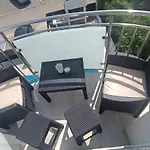 Villa Infinity