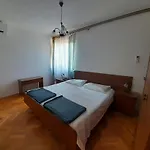Rooms Biserka